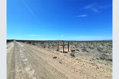 471 W Juniper Drive, Yucca, AZ 86438 - Photo 37