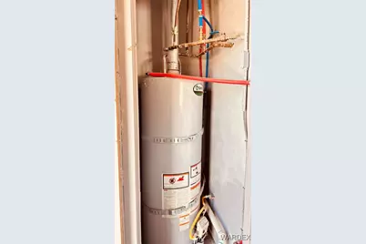 200 Lee Avenue, Bullhead City, AZ 86429 - Photo 5