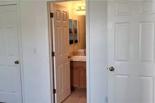 652 Holly St, Bullhead City, AZ 86442 - Photo 11