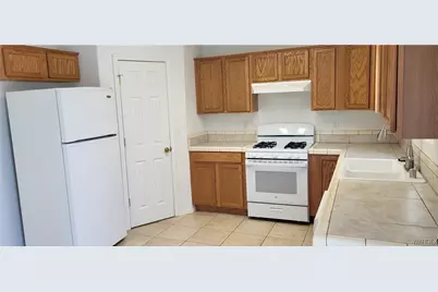 652 Holly Street, Bullhead City, AZ 86442 - Photo 7