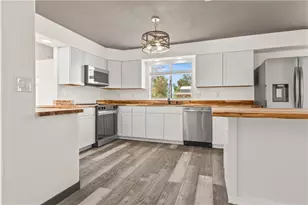 8286 S Green Valley Rd, Mohave Valley, AZ 86440 - Photo 15