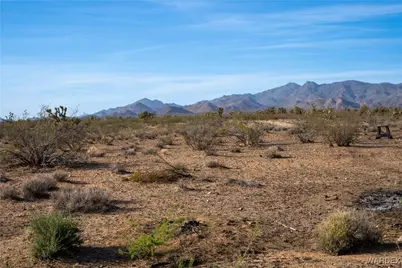 7190 E Red Barrel Road, Yucca, AZ 86438 - Photo 57