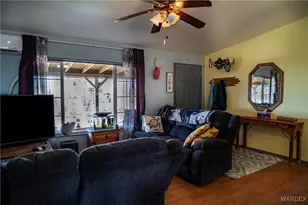 7190 E Red Barrel Rd, Yucca, AZ 86438 - Photo 9