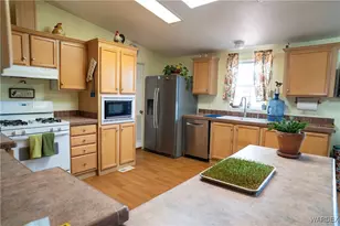 7190 E Red Barrel Rd, Yucca, AZ 86438 - Photo 11