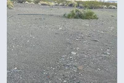 3834 Collins Drive, Golden Valley, AZ 86413 - Photo 3