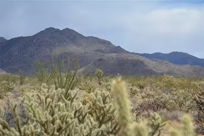 N12 Sundance Road, Yucca, AZ 86438 - Photo 41