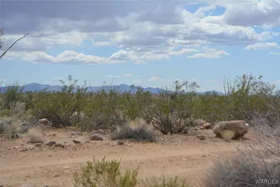 N12 Sundance Road, Yucca, AZ 86438 - Photo 23