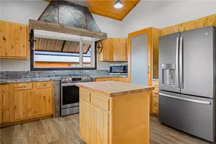 18723 E Knight Crk Rd, Kingman, AZ 86401 - Photo 15