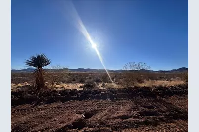 Lot 3 N Dilkon Rd., Golden Valley, AZ 86413 - Photo 1