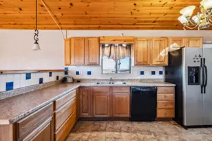 3485 Mountain Dr, Golden Valley, AZ 86413 - Photo 39