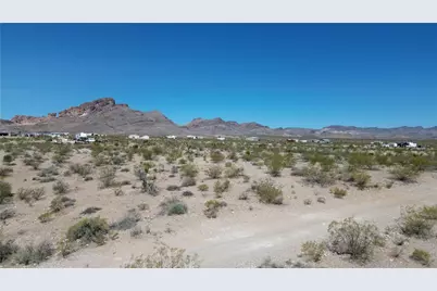 1629 S Growler Road, Golden Valley, AZ 86413 - Photo 5