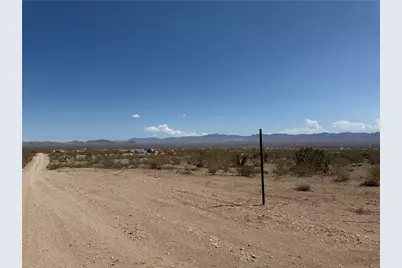 1629 S Growler Road, Golden Valley, AZ 86413 - Photo 9