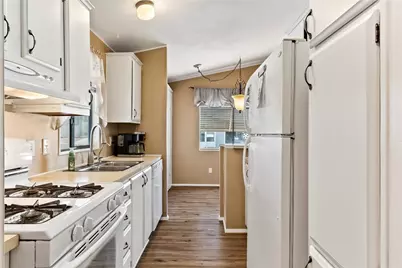 2960 ` Silver Creek Road #121, Bullhead City, AZ 86442 - Photo 13