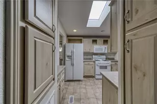 2350 Adobe Rd, Bullhead City, AZ 86442 - Photo 25