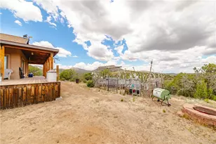 11030 S Quarter Horse Rd, Wikieup, AZ 85360 - Photo 21