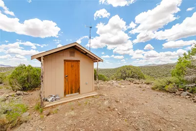 11030 S Quarter Horse Rd, Wikieup, AZ 85360 - Photo 19