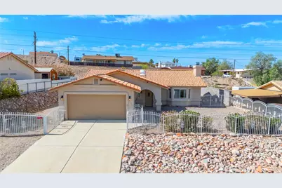 2524 S Ridge Avenue, Bullhead City, AZ 86429 - Photo 1