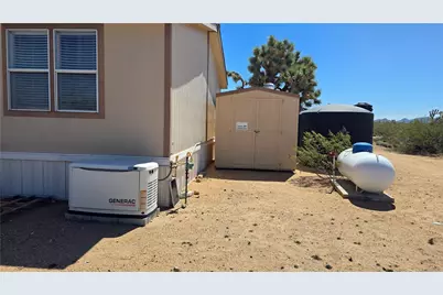 5558 E Red Barrel Road, Yucca, AZ 86438 - Photo 29