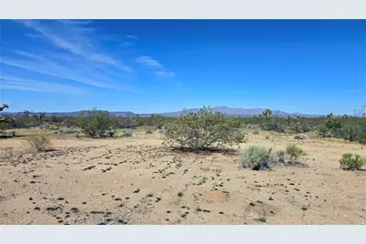 5558 E Red Barrel Road, Yucca, AZ 86438 - Photo 41