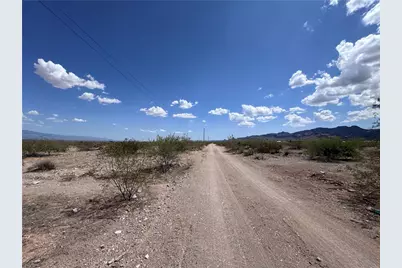 000 S Pima Road, Golden Valley, AZ 86413 - Photo 3