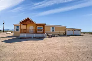 19532 S Lone Ranger Rd, Yucca, AZ 86438 - Photo 3