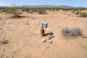 19532 S Lone Ranger Rd, Yucca, AZ 86438 - Photo 9