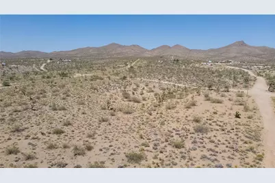 8255 Santa Cruz Drive, White Hills, AZ 86445 - Photo 11