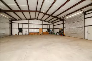 5730 W Golden Valley Dr, Golden Valley, AZ 86413 - Photo 39