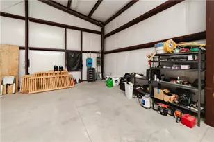 5730 W Golden Valley Dr, Golden Valley, AZ 86413 - Photo 43