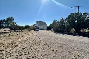 26915 W El Dorado Dr, Seligman, AZ 86337 - Photo 5