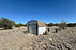 26915 W El Dorado Dr, Seligman, AZ 86337 - Photo 17