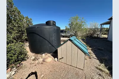 26915 W El Dorado Drive, Seligman, AZ 86337 - Photo 9