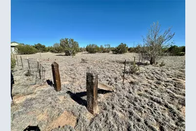 26915 W El Dorado Drive, Seligman, AZ 86337 - Photo 27