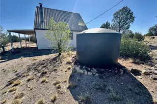 26915 W El Dorado Dr, Seligman, AZ 86337 - Photo 7