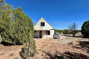 26915 W El Dorado Dr, Seligman, AZ 86337 - Photo 13