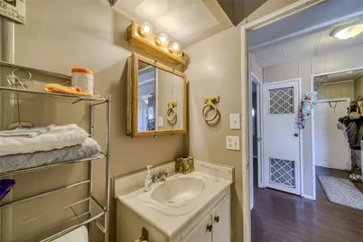 932 Riverfront Drive, Bullhead City, AZ 86442 - Photo 21