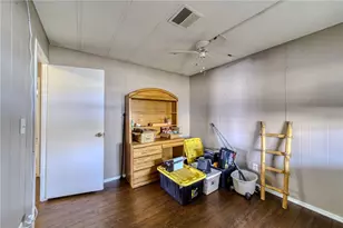 932 Riverfront Dr, Bullhead City, AZ 86442 - Photo 23