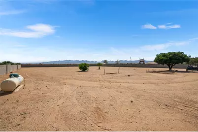 7033 W Zuni Drive, Golden Valley, AZ 86413 - Photo 39