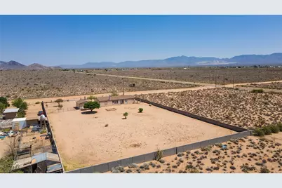 7033 W Zuni Drive, Golden Valley, AZ 86413 - Photo 3