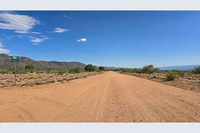 00 N Tyree Road, Hackberry, AZ 86411 - Photo 17