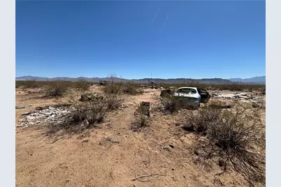 010C Adobe Road, Golden Valley, AZ 86413 - Photo 3