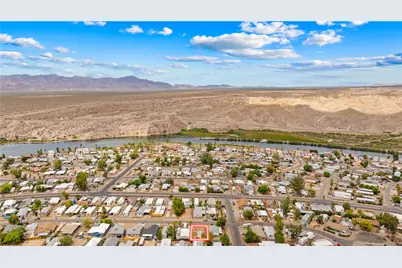 1926 W Riverbend Circle, Bullhead City, AZ 86442 - Photo 9