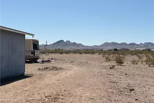 1097 S Concho Rd, Golden Valley, AZ 86413 - Photo 21