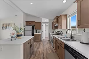 9530 S Evans Ln, Mohave Valley, AZ 86440 - Photo 13