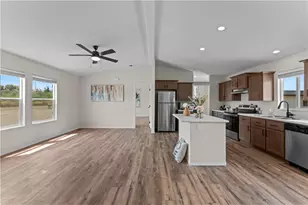 9530 S Evans Ln, Mohave Valley, AZ 86440 - Photo 5