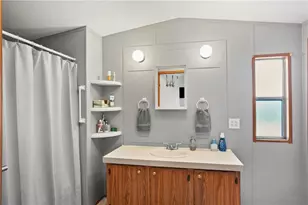 11989 S Howard Rd, Yucca, AZ 86438 - Photo 15