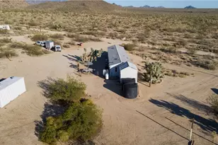 11989 S Howard Rd, Yucca, AZ 86438 - Photo 23