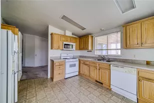 2572 E Sunrise Vista Blvd, Fort Mohave, AZ 86426 - Photo 15