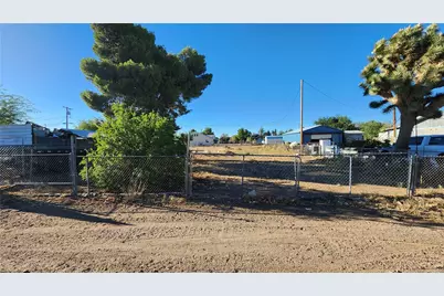 Lot 38 E Suffock Avenue, Kingman, AZ 86409 - Photo 1
