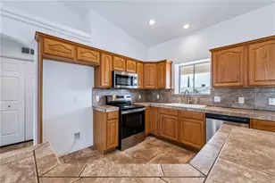 9318 N Broken Saddle Dr, Kingman, AZ 86409 - Photo 23